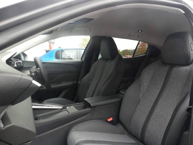 2023 Peugeot 408 1.2 PureTech Allure Premium 5dr EAT8